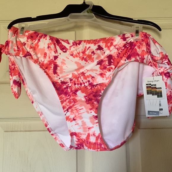 Women’s Plus Size Two Piece Swimsuit - Picture 5 of 7